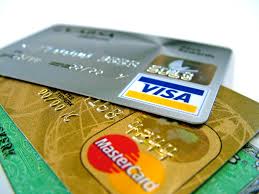 Ar trebui să utilizați un card de credit pentru cheltuielile dvs. pentru întreprinderile mici?