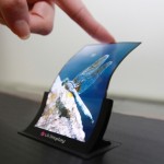 Samsung, LG test curved screens in a search for tech breakthrough