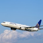United Continental Holdings projects a revenue drop, as over 22 500 flights have been cancelled