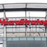 MicroStrategy Stock Plummets Below $255 as Bitcoin Wavers Under $80K