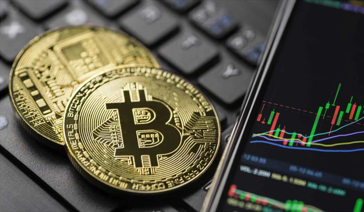 Institutional Interest Helps Bitcoin Edge 1% Higher to $108,872  Institutional Interest Helps Bitcoin Edge 1% Higher to $108,872