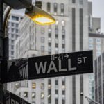 Wall Street Wavers as Soft Jobs Data Lifts Rate-Cut Bets and AI Trade Drives Stock Moves