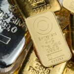 Gold, Silver Retreat as Safe-Haven Demand Fades
