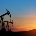 Oil Falls as US–Iran Talks Reduce Supply Concerns