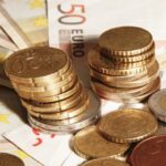 Euro-Pound Holds Steady as Tariffs and UK Data Weigh