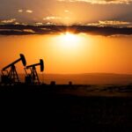 Crude Oil Rises as Iran Talks Stall, Exports Expand