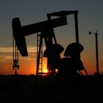 TD Securities Sees Oil Holding Above $90 on Risk Outlook