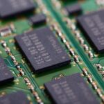 Brief Pullback and Prolonged Upswing for Memory Chip Stocks