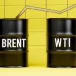 Crude Futures Firm on Iran Strait Tensions, U.S. Draws