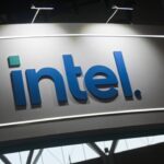 Intel Extends Rally as CEO and Macro Tailwinds Align
