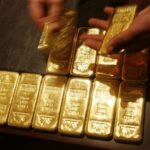 Gold Under Pressure as Dollar Gains on Fed Mideast Risk
