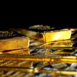 Gold Holds Above $4,300 as Markets Eye Fed and US-Iran