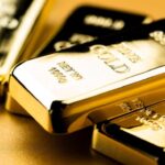 Gold Steady Near Peak on Fed and Mideast Focus