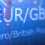 Euro Falls as Inflation Data Boosts Pound Strength