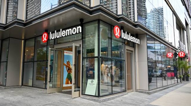 Lululemon Outlook Cut as Core Market Risks Grow