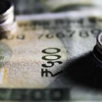 Rupee Extends Gains as Dollar Weakens Ahead of RBI Call