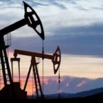 Oil Rises as Gulf Tensions Tighten Supply Outlook