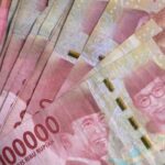 Rupiah Advances as Dollar Softens Before Fed
