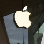 Rothschild Turns Bullish on Apple Amid Foldable AI Pivot