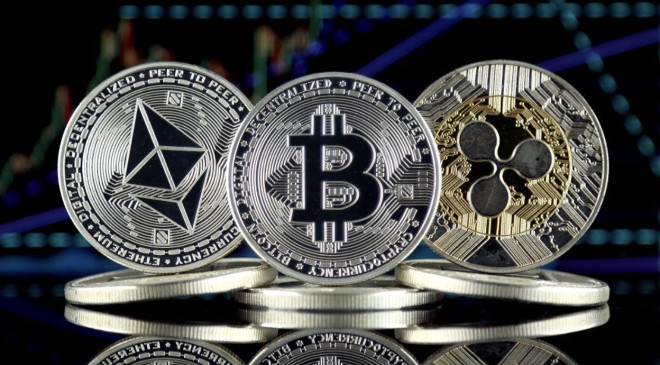Le Bitcoin maintient sa MA ; l'ETH et le XRP font face à une résistance