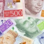 Riksbank Holds as Krona Struggles Despite Strong Data
